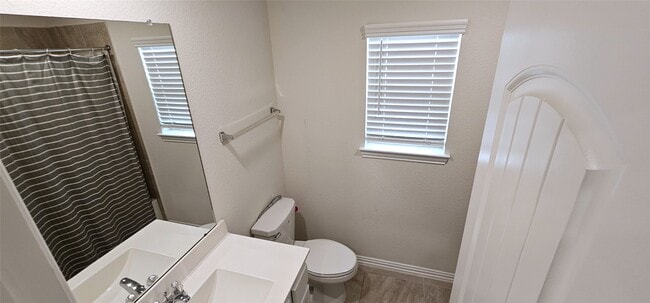 Building Photo - 8918 Beacon Mill Dr