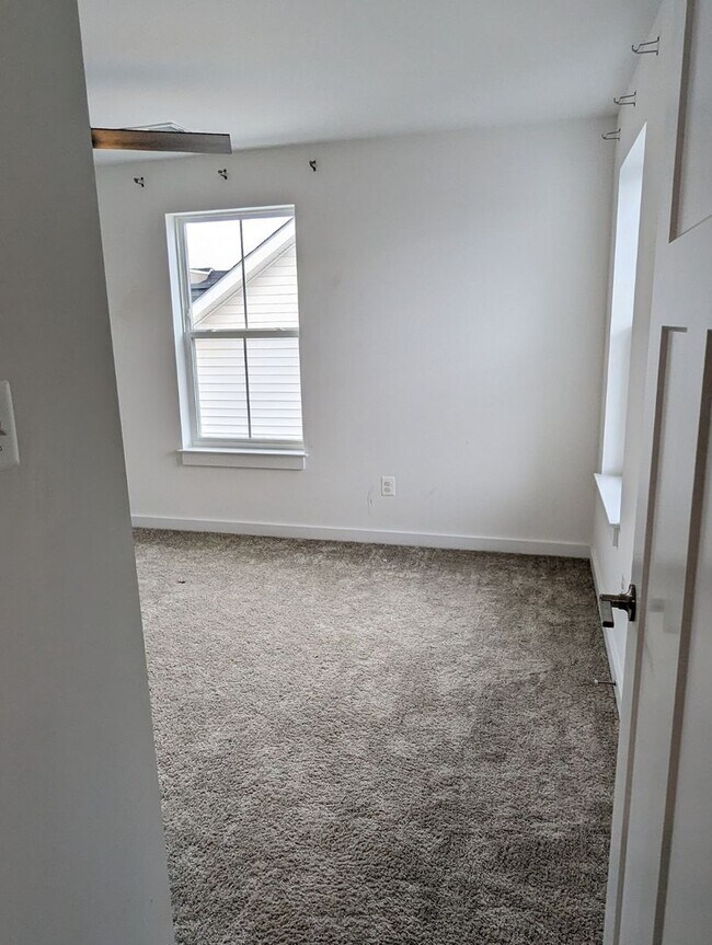 Building Photo - 1207 Marsalis Pl