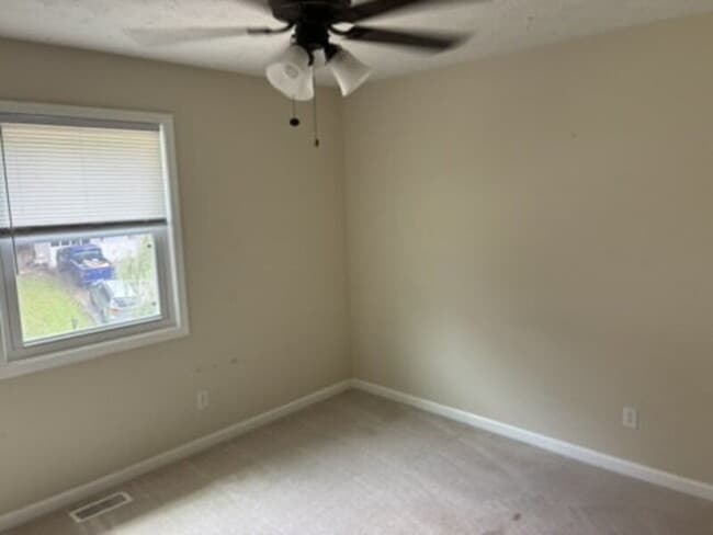 Building Photo - 1187 Lightfoot Dr