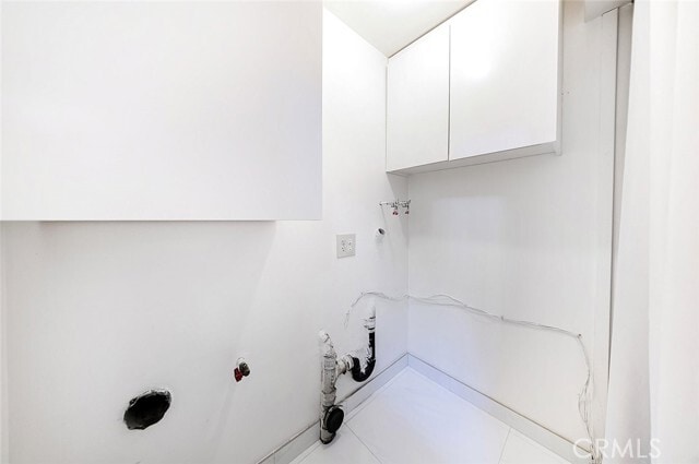 Building Photo - 2255 E Chevy Chase Dr