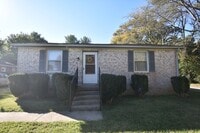 Building Photo - COMING SOON! 2 Bedroom Duplex Close to MTSU & Downtown Murfreesboro