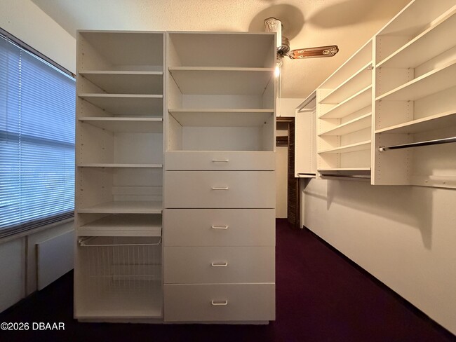 Building Photo - 711 Freda Ln