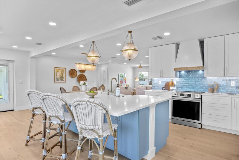 Building Photo - 3735 101st Ave N