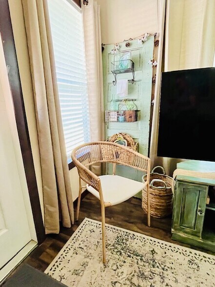 Building Photo - 1183 Lavaca