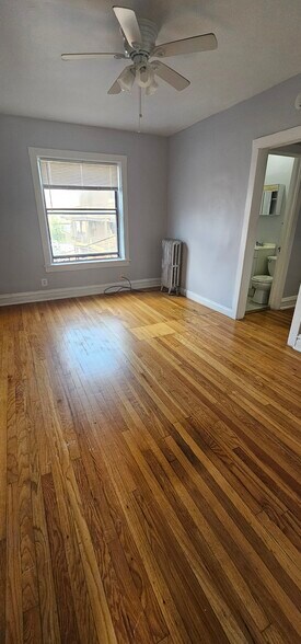 Building Photo - 4613 N Beacon St