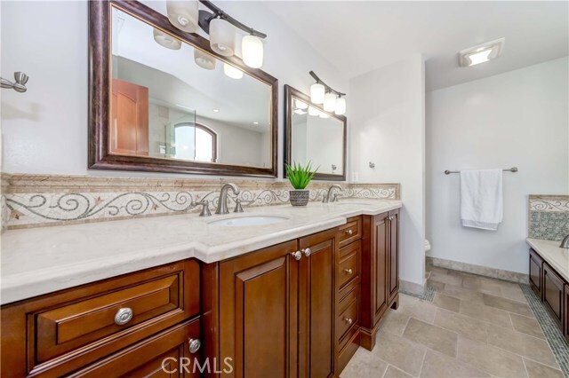 Building Photo - 2816 Manhattan Ave