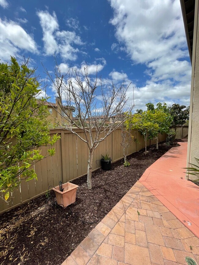 Building Photo - 9707 Deer Trail Dr