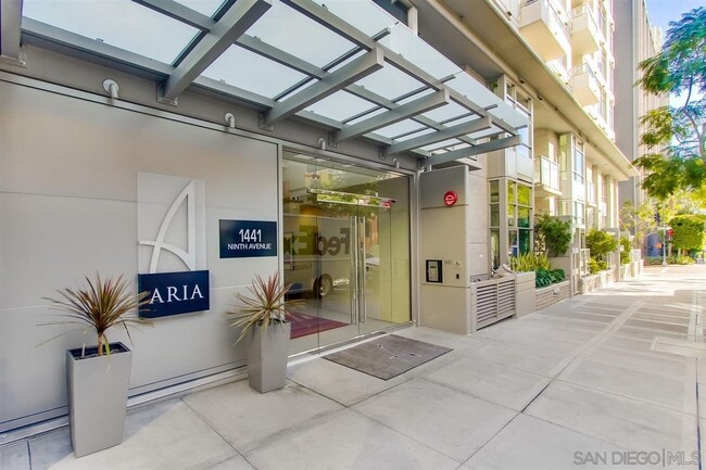 Building Photo - Beautiful 1Br/1Ba Downtown San Diego Condo In High-rise! Water Included! With Parking, Gym, Pool,...