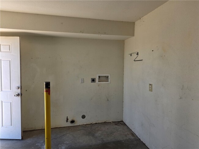 Building Photo - 346 Rio Grande Ct