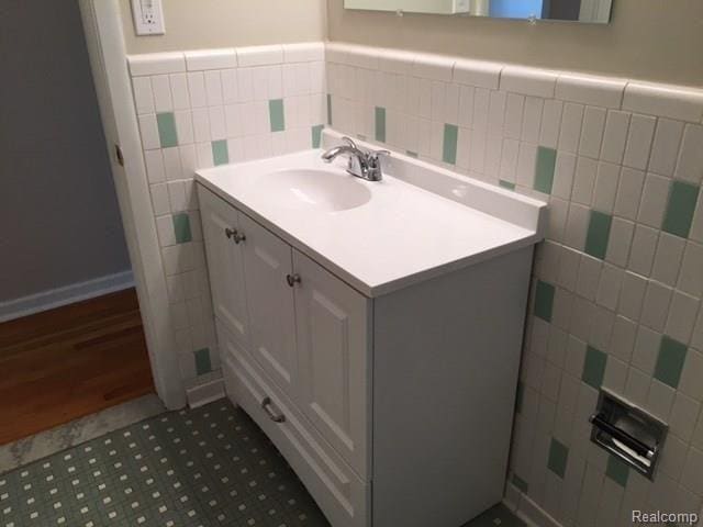 Building Photo - 24704 Willowby Ave