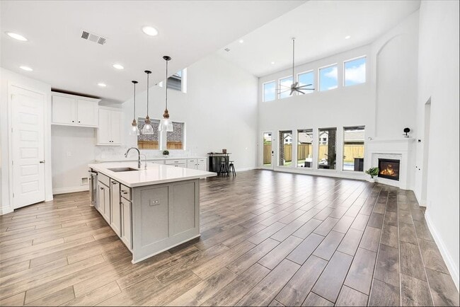 Building Photo - 15014 Little Fox Canyon Tr