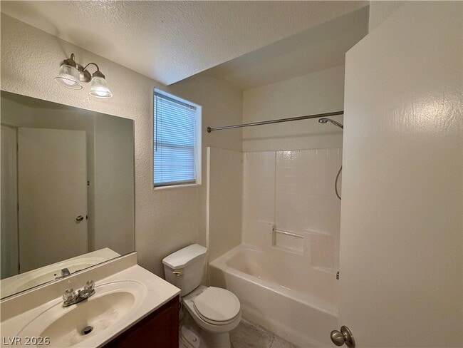Building Photo - 930 Wembly Hills Pl