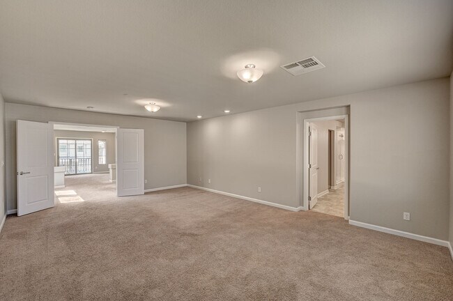 Building Photo - 6626 Tangled Vines Ave