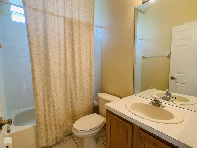 Building Photo - 3111 Pebble Ct