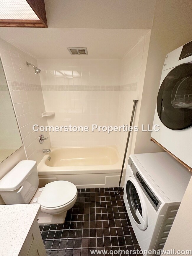 Building Photo - 55 S Judd St