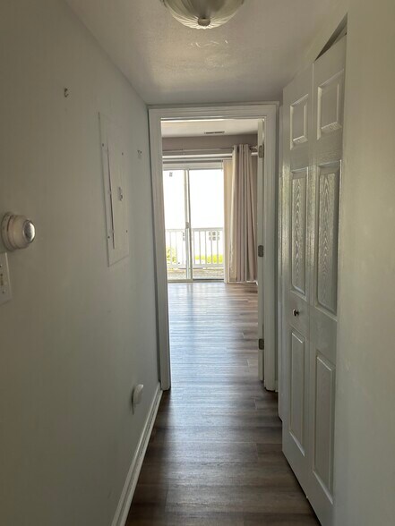 Building Photo - 301 Clayton Crossing Pl