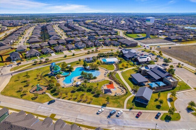 Building Photo - 3225 Sioux Trl