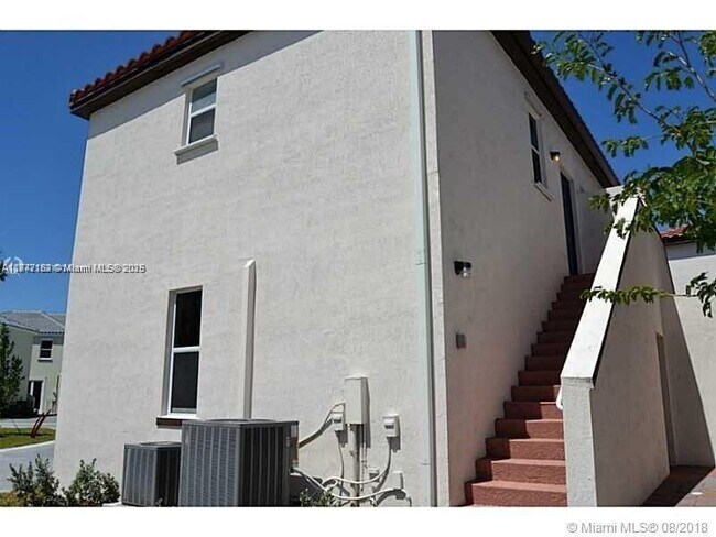 Building Photo - 9203 SW 170th Ct