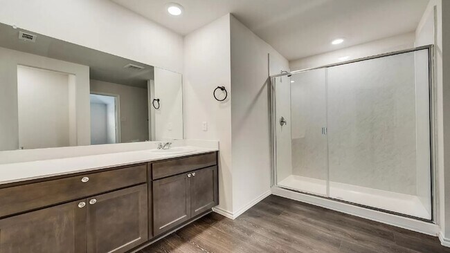 Building Photo - 972 Glover Dr