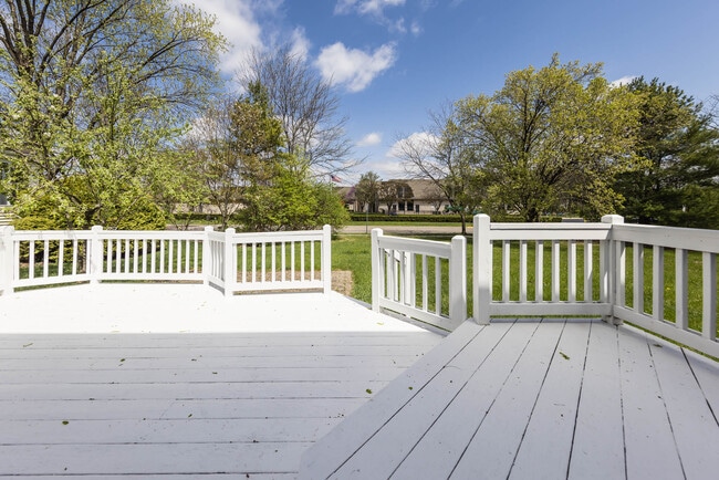 Building Photo - 5952 Sachem Ct