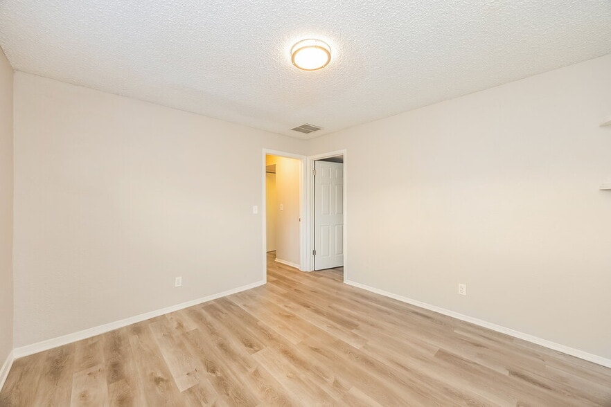 Building Photo - 1760 Moran Ct