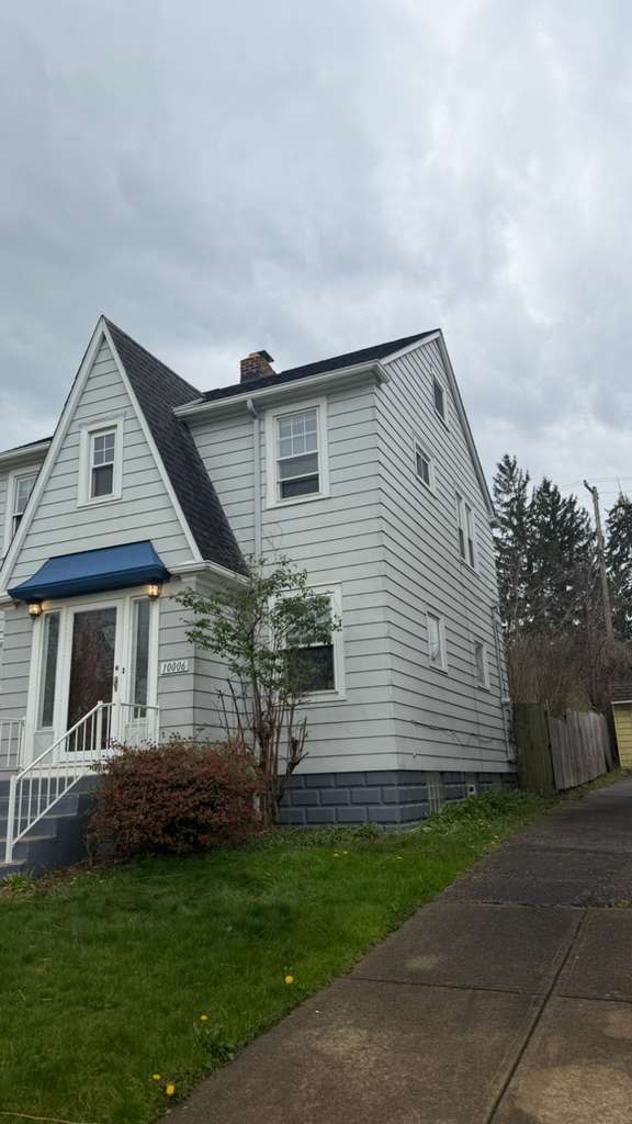 Building Photo - 10006 Plymouth Ave