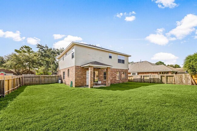 Building Photo - 10427 Lyndon Meadows Dr