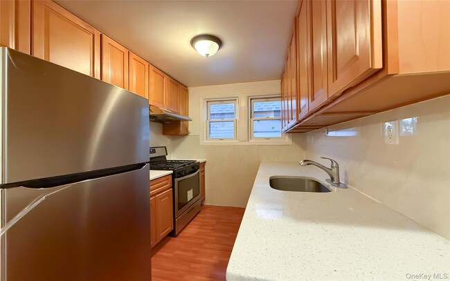 Building Photo - 33-30 145th Pl