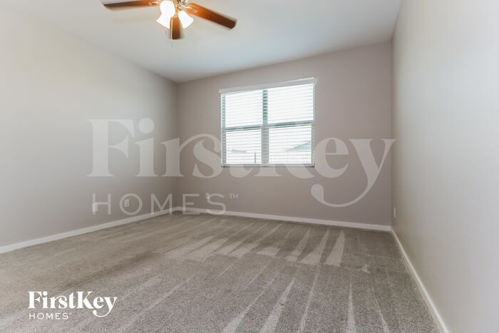 Building Photo - 4010 W Coneflower Ln