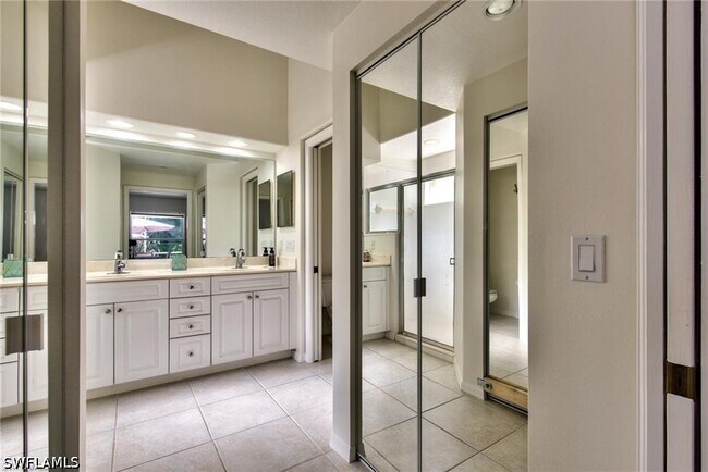 Building Photo - 8207 Ibis Cove Cir