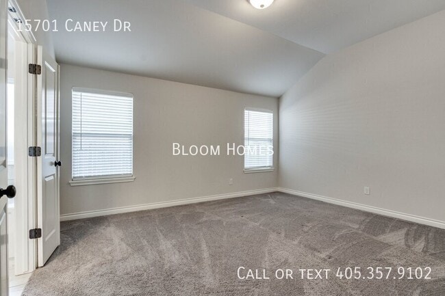 Building Photo - 15701 Caney Dr