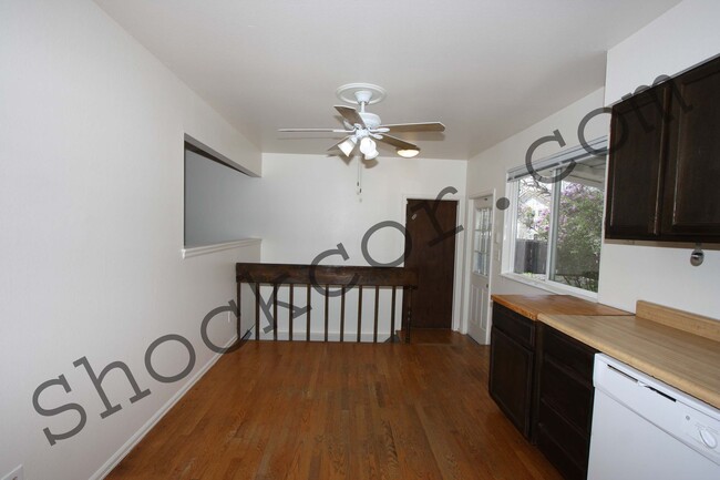 Building Photo - Single Family Aurora