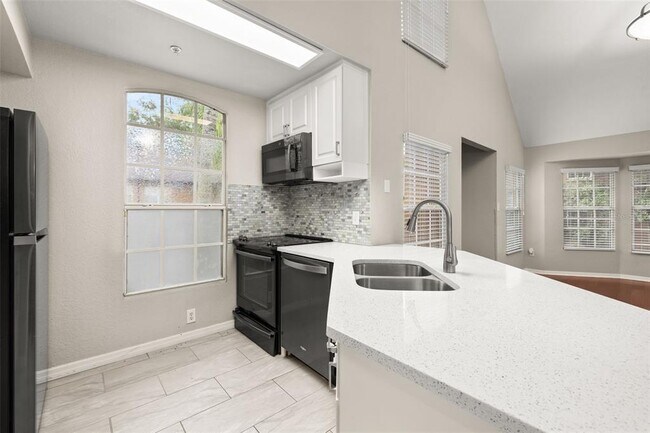 Building Photo - 6324 Raleigh St