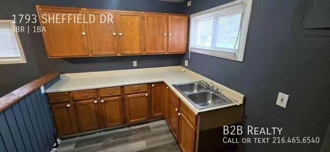 Building Photo - 1793 Sheffield Dr