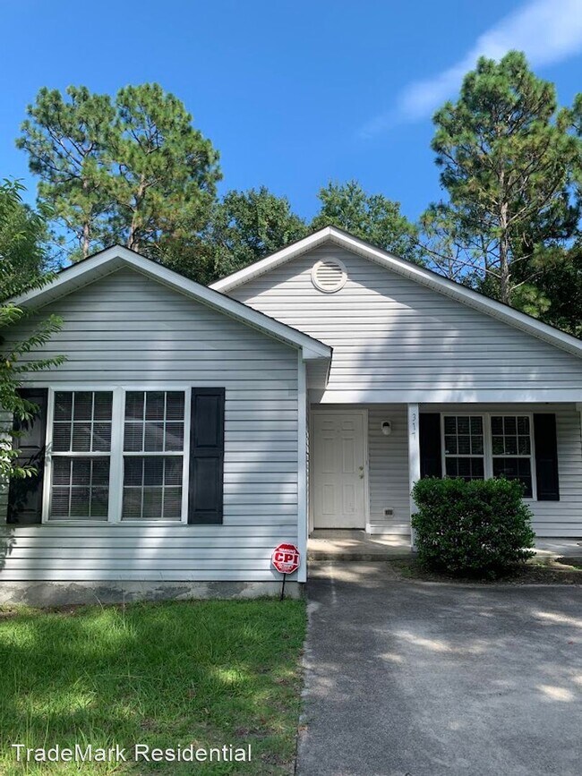 3 br, 2 bath House 317 HILLSDALE DRIVE 317 Hillsdale Dr Wilmington