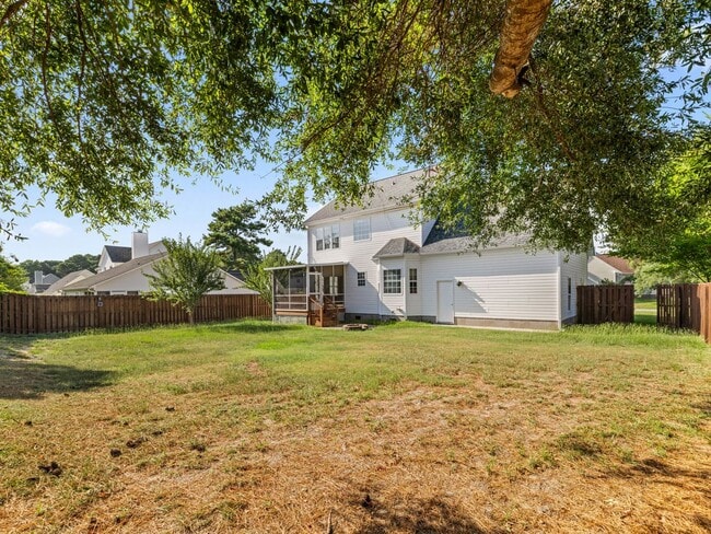 Building Photo - 217 Derby Downs Dr
