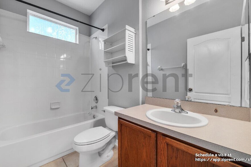 Building Photo - 13108 Social Ln