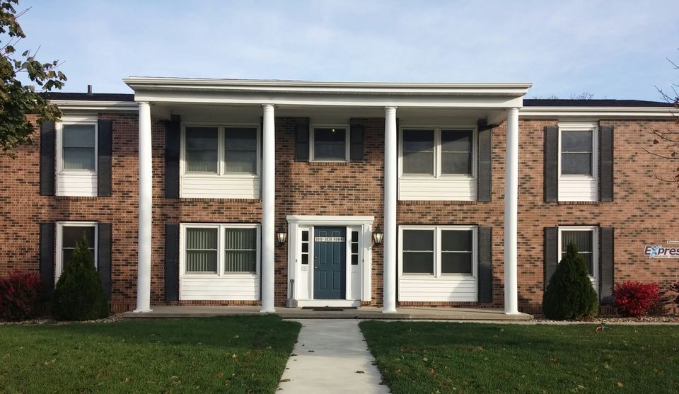 Front entrance - 3014 Rownd St