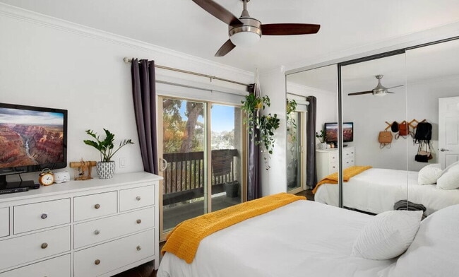 Building Photo - Beautifully Remodeled 1BD/1BA Condo – Pet ...