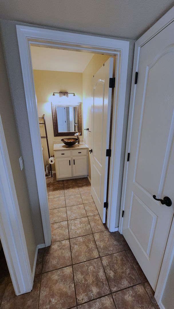 Building Photo - 3 Bedroom + Office Home in the Vineyards Community Near W Germann Rd and S Dobson Rd!