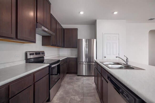 Building Photo - 210 Adeline Dr