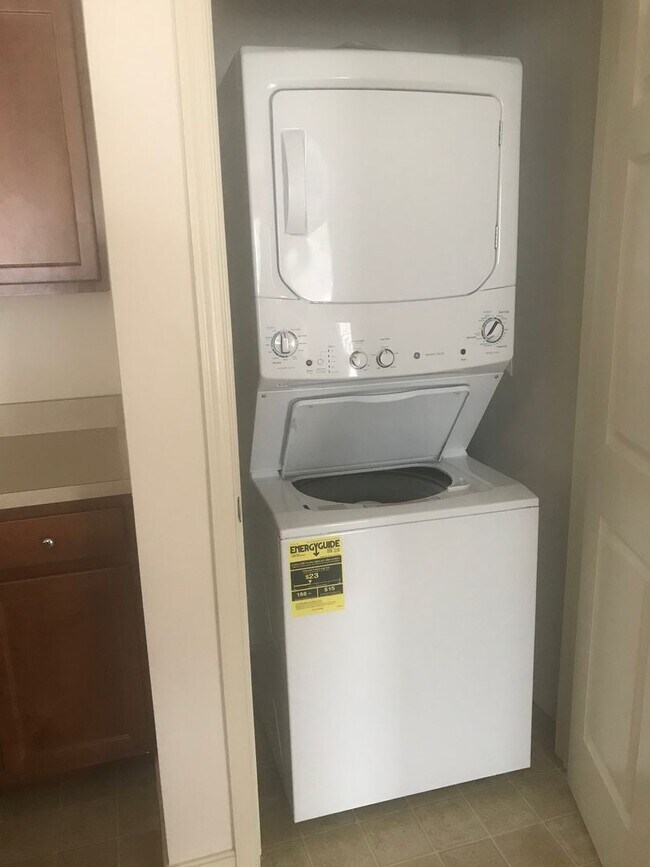 Building Photo - One Bedroom Allegheny