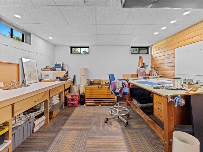 Building Photo - 6 Wood St