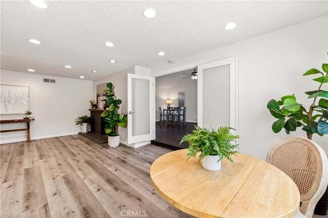 Building Photo - 5402 Anthony Ave