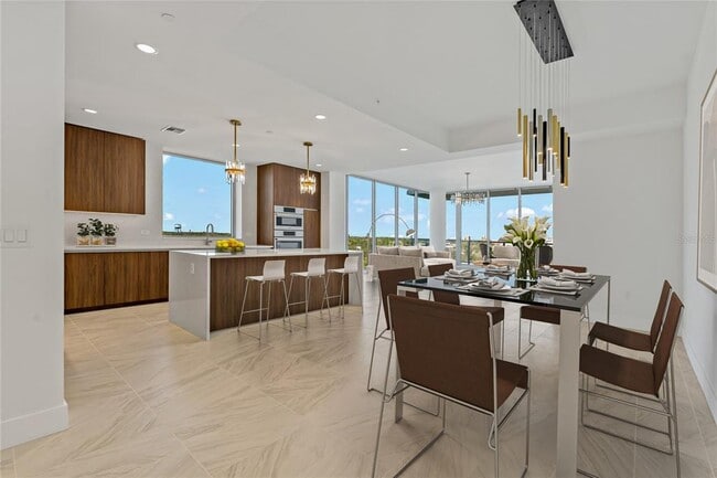 Building Photo - 777 3rd Ave N