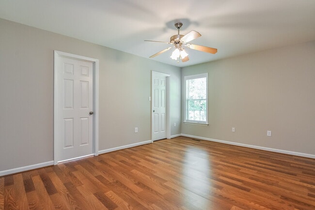 Building Photo - 312 Occidental Dr