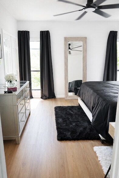 Building Photo - 5620 Live Oak St