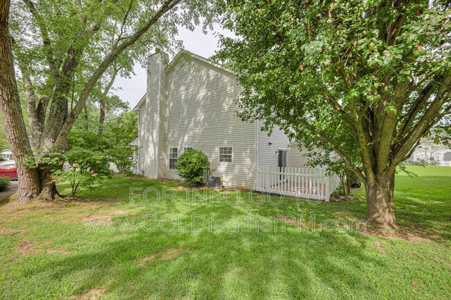 Building Photo - 206 Yarmouth Ct