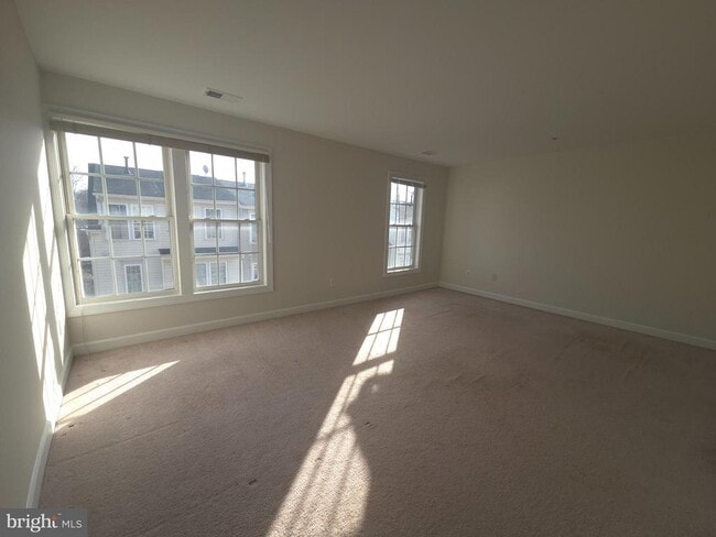 Building Photo - 8183 Skelton Cir