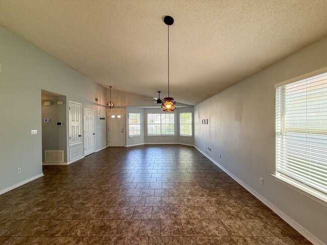 Building Photo - 4118 Spinnaker Pl